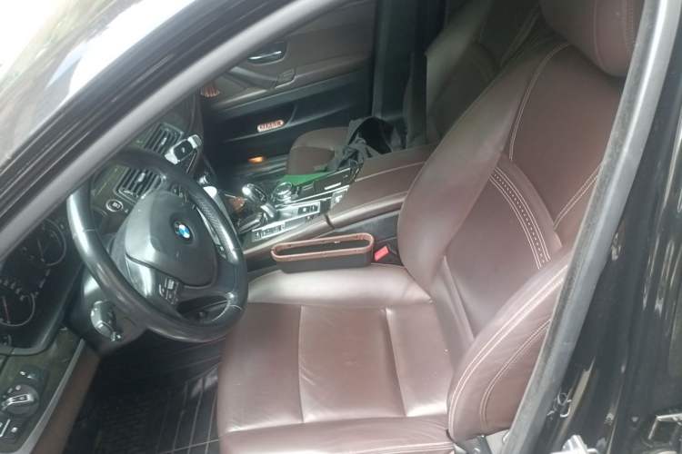 Used BMW 5 Series 2017 525Li Luxury Design Package Left Front Seat