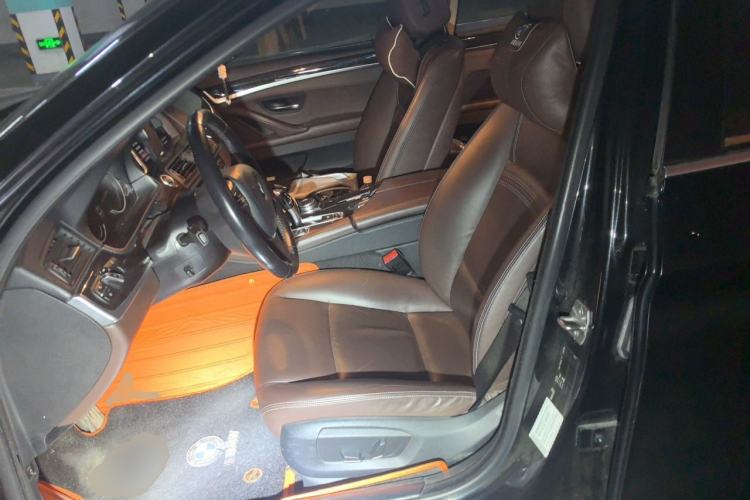 Used BMW 5 Series 2017 525Li Luxury Design Package Left Front Seat