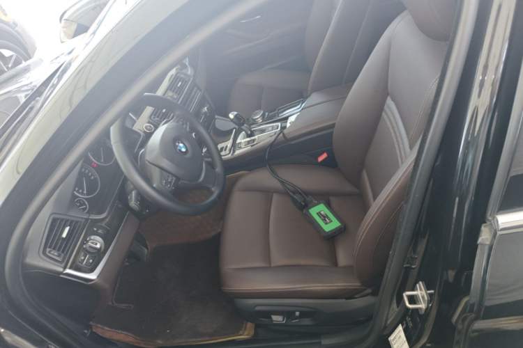 Used BMW 5 Series 2017 525Li Luxury Design Package Left Front Seat
