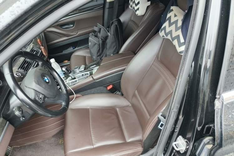 Used BMW 5 Series 2017 525Li Luxury Design Package Left Front Seat