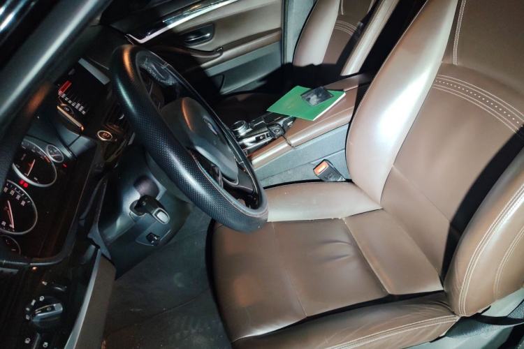 Used BMW 5 Series 2017 525Li Luxury Design Package Left Front Seat