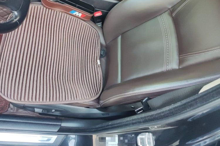 Used BMW 5 Series 2017 525Li Luxury Design Package Left Front Seat