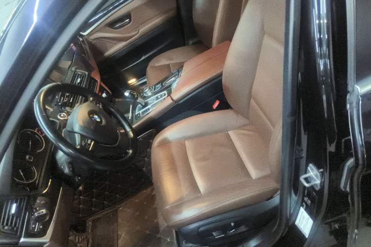 Used BMW 5 Series 2017 525Li Leading Model Left Front Seat