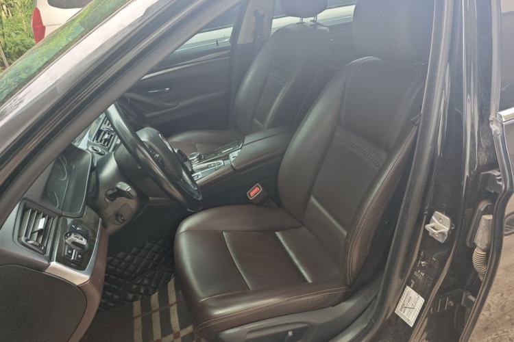 Used BMW 5 Series 2017 525Li Luxury Design Package Left Front Seat