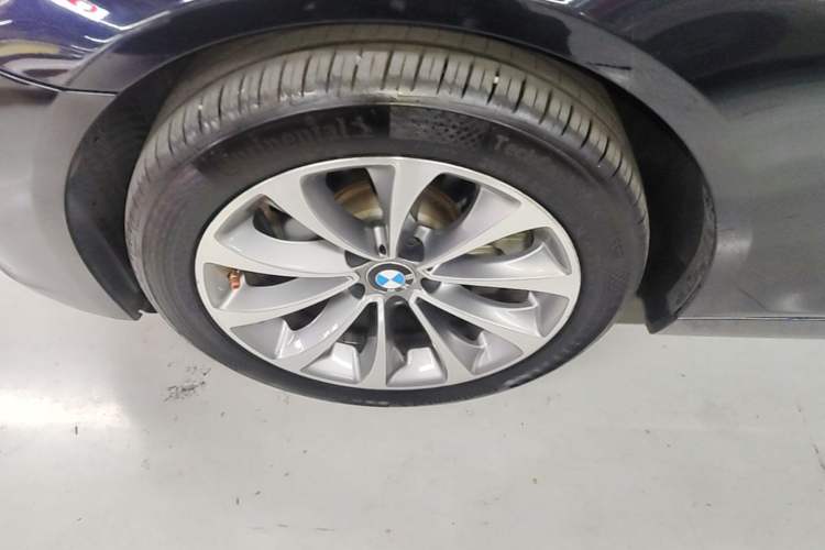 Used BMW 5 Series 2017 525Li Leading Model Left Front Wheel Hub