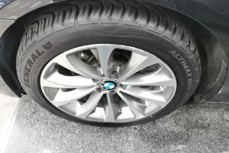 Used BMW 5 Series 2017 525Li Leading Model Left Front Wheel Hub