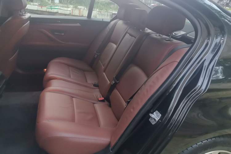 Used BMW 5 Series 2017 525Li Leading Model Left Rear Seat
