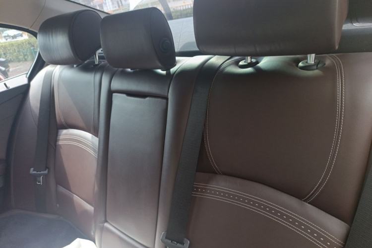 Used BMW 5 Series 2017 525Li Luxury Design Package Left Rear Seat