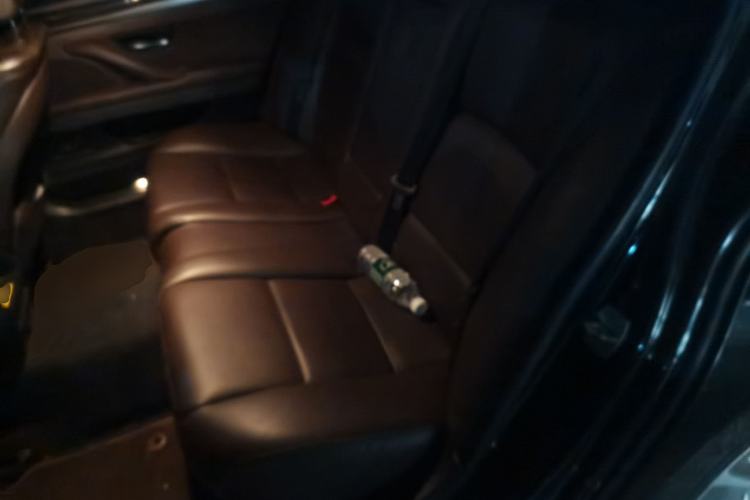 Used BMW 5 Series 2017 525Li Luxury Design Package Left Rear Seat