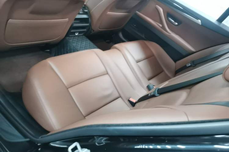 Used BMW 5 Series 2017 525Li Leading Model Left Rear Seat
