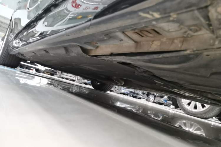 Used BMW 5 Series 2017 520Li Elegant Edition Left Side Sill
