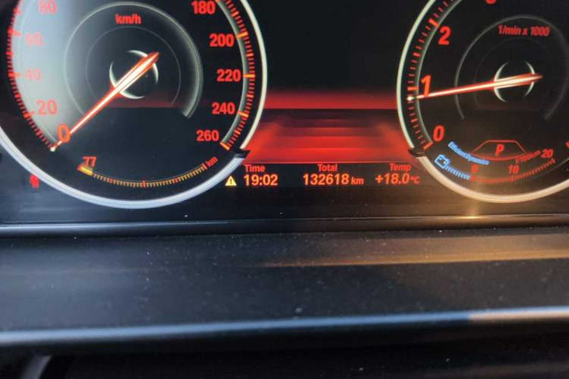 Used BMW 5 Series 2017 525Li Luxury Design Package Odometer Close Up