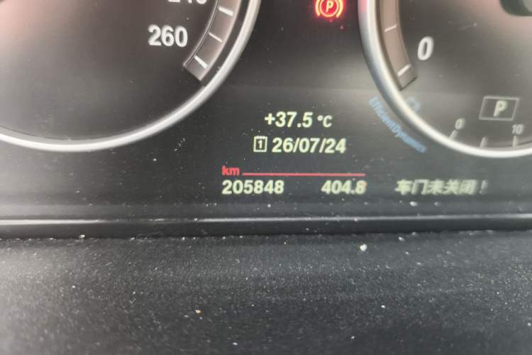 Used BMW 5 Series 2017 520Li Elegant Edition Odometer Close Up