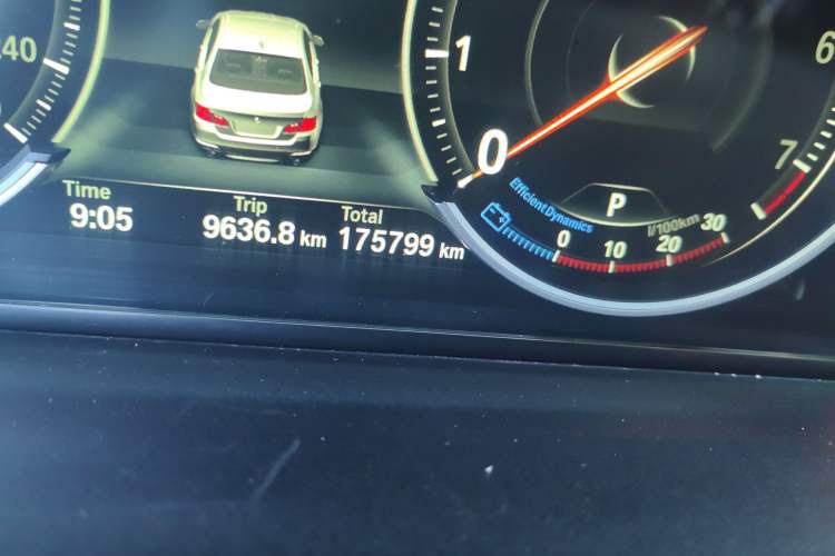 Used BMW 5 Series 2017 525Li Luxury Design Package Odometer Close Up