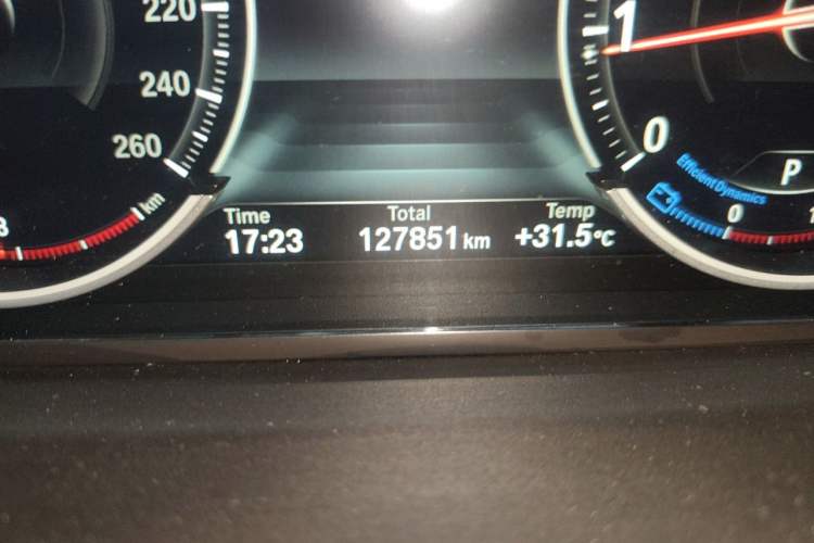 Used BMW 5 Series 2017 525Li Luxury Design Package Odometer Close Up