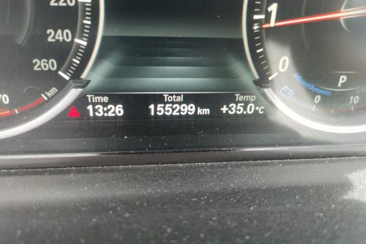 Used BMW 5 Series 2017 525Li Luxury Design Package Odometer Close Up