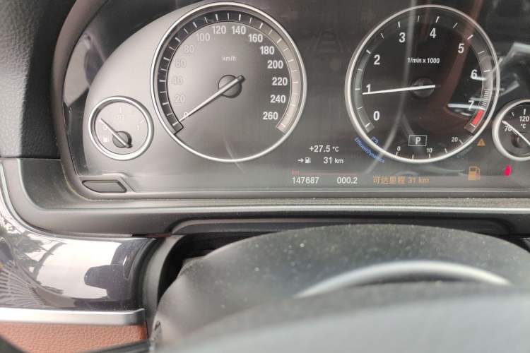 Used BMW 5 Series 2017 520Li Elegant Edition Odometer Close Up