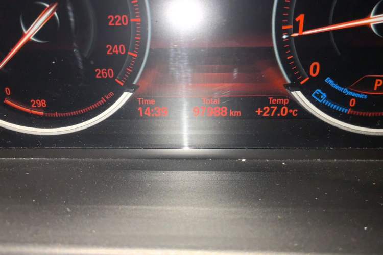 Used BMW 5 Series 2017 525Li Luxury Design Package Odometer Close Up
