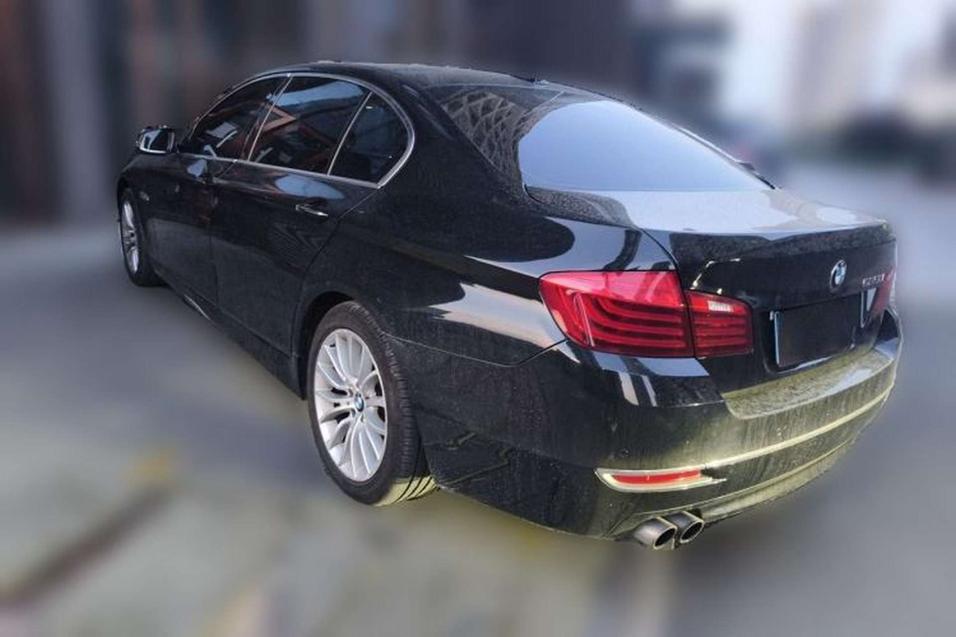 Used BMW 5 Series 2017 525Li Luxury Design Package Rear Left 45 Deg