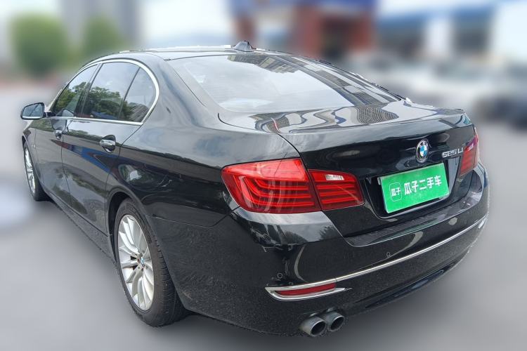 Used BMW 5 Series 2017 525Li Luxury Design Package Rear Left 45 Deg