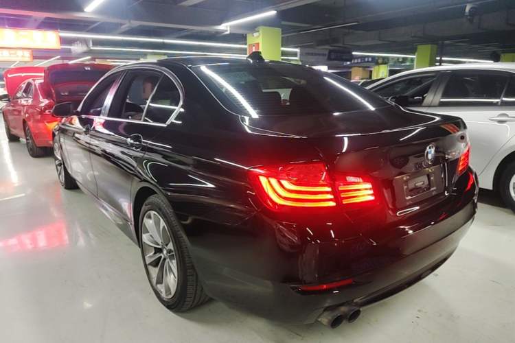 Used BMW 5 Series 2017 525Li Leading Model Rear Left 45 Deg