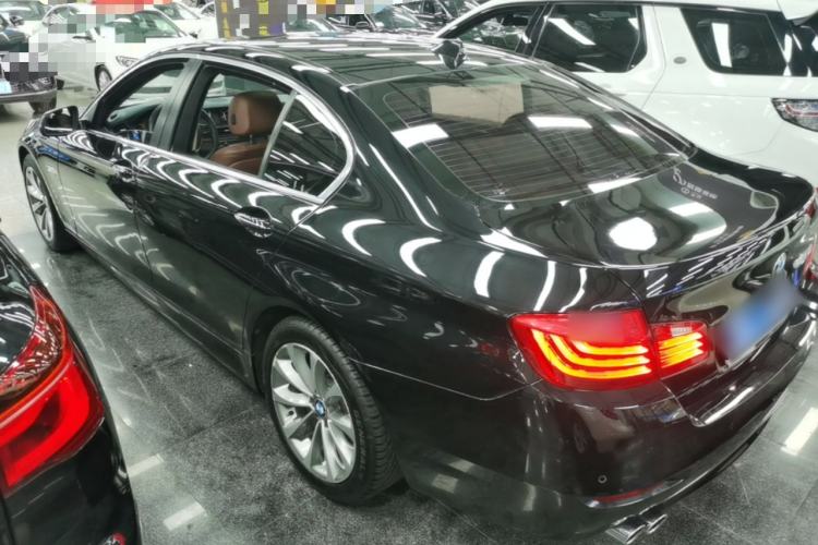 Used BMW 5 Series 2017 525Li Leading Model Rear Left 45 Deg