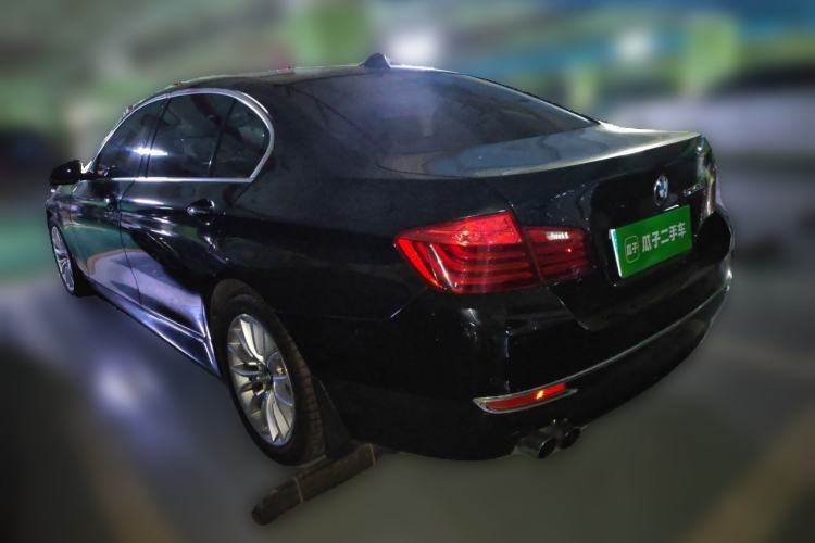 Used BMW 5 Series 2017 525Li Luxury Design Package Rear Left 45 Deg
