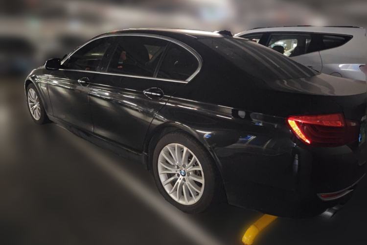 Used BMW 5 Series 2017 525Li Luxury Design Package Rear Left 45 Deg