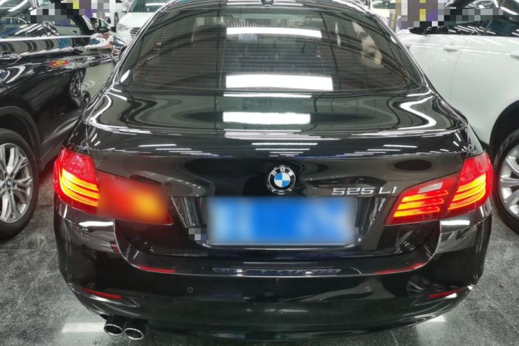 Used BMW 5 Series 2017 525Li Leading Model Rear