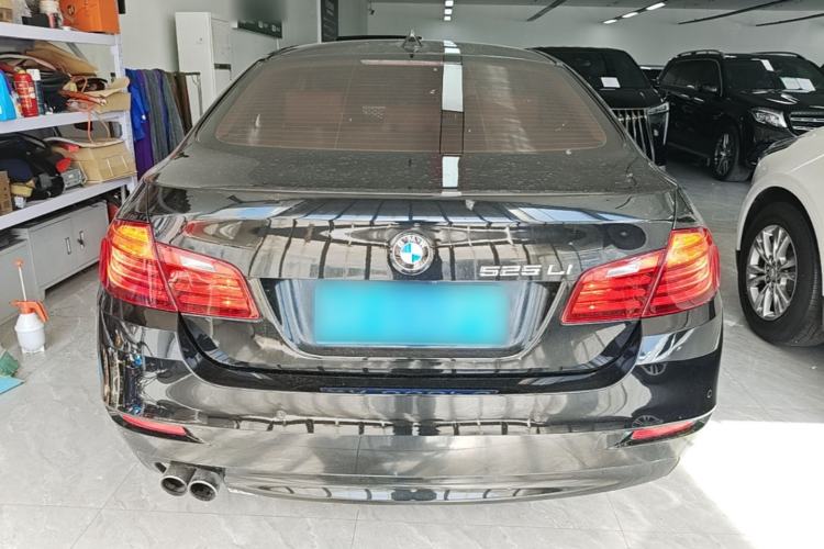 Used BMW 5 Series 2017 525Li Leading Model Rear