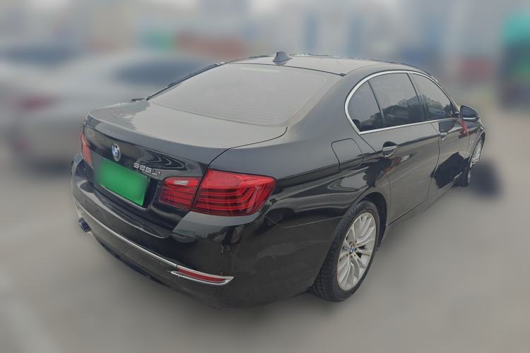 Used BMW 5 Series 2017 525Li Luxury Design Package Rear Right 45 Deg