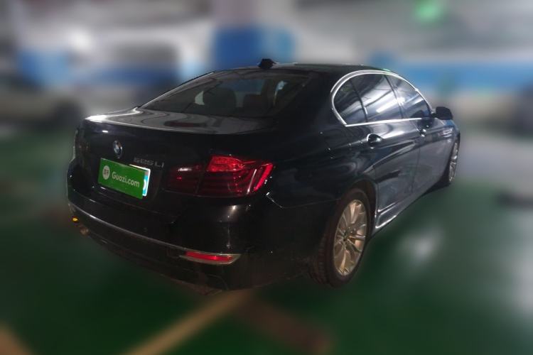 Used BMW 5 Series 2017 525Li Luxury Design Package Rear Right 45 Deg