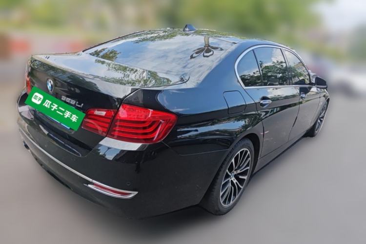Used BMW 5 Series 2017 525Li Luxury Design Package Rear Right 45 Deg