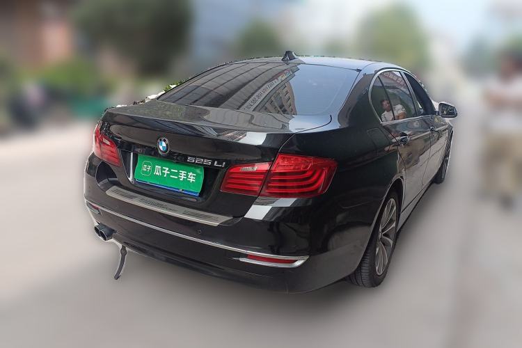 Used BMW 5 Series 2017 525Li Leading Model Rear Right 45 Deg