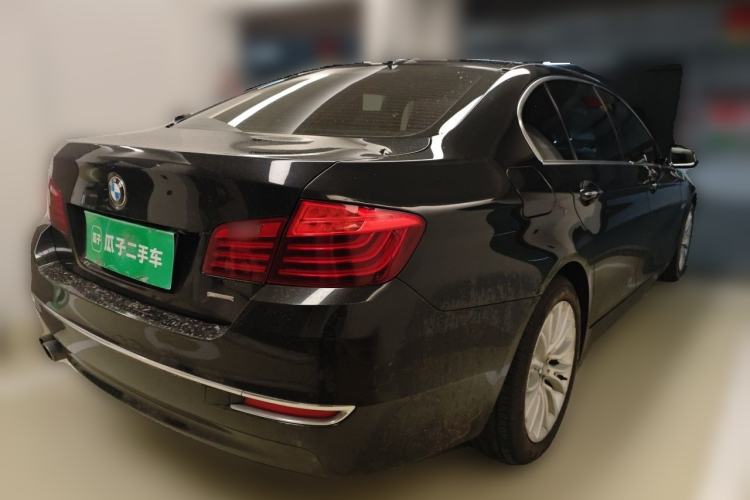 Used BMW 5 Series 2017 525Li Luxury Design Package Rear Right 45 Deg