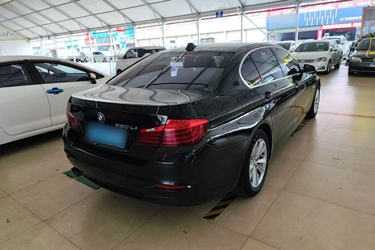 Used BMW 5 Series 2017 520Li Elegant Edition Rear Right 45 Deg