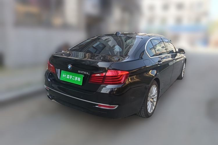 Used BMW 5 Series 2017 525Li Luxury Design Package Rear Right 45 Deg