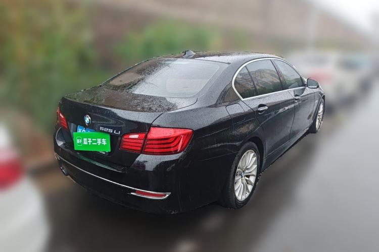 Used BMW 5 Series 2017 525Li Luxury Design Package Rear Right 45 Deg