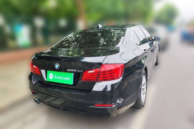 Used BMW 5 Series 2017 520Li Elegant Edition Rear Right 45 Deg