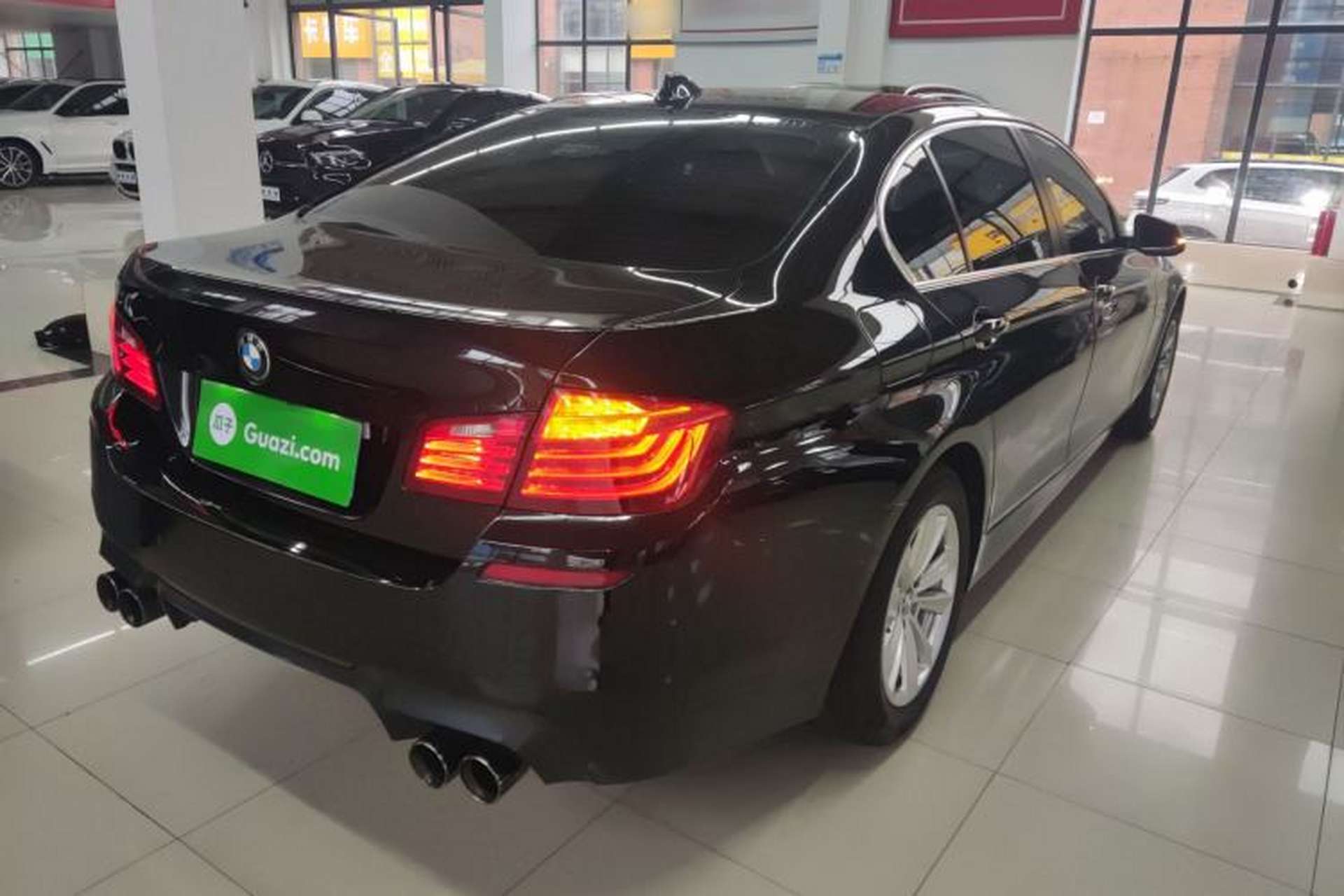 Used BMW 5 Series 2017 520Li Elegant Edition Rear Right 45 Deg