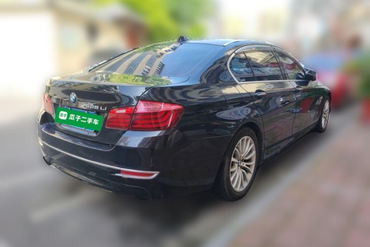 Used BMW 5 Series 2017 525Li Luxury Design Package Rear Right 45 Deg
