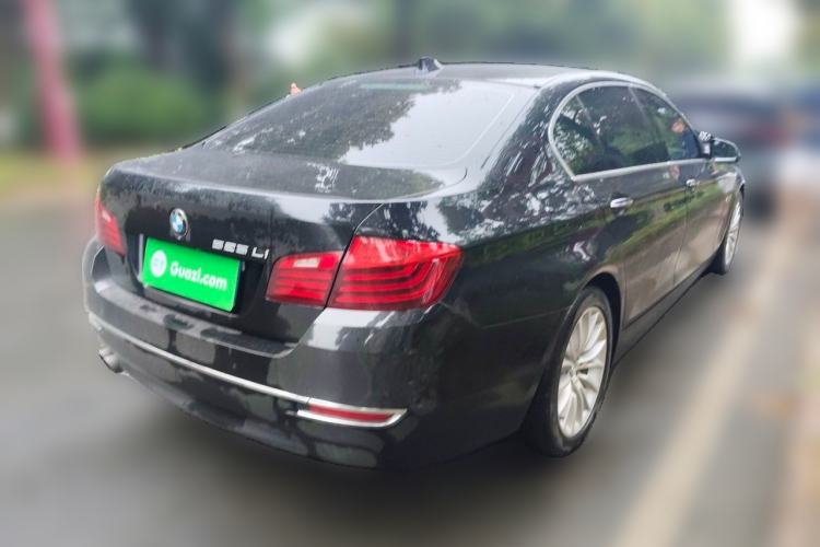 Used BMW 5 Series 2017 525Li Luxury Design Package Rear Right 45 Deg