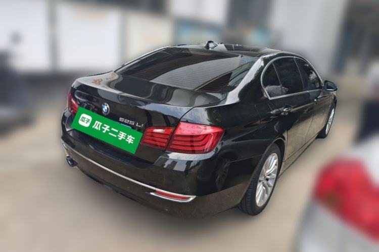 Used BMW 5 Series 2017 525Li Luxury Design Package Rear Right 45 Deg