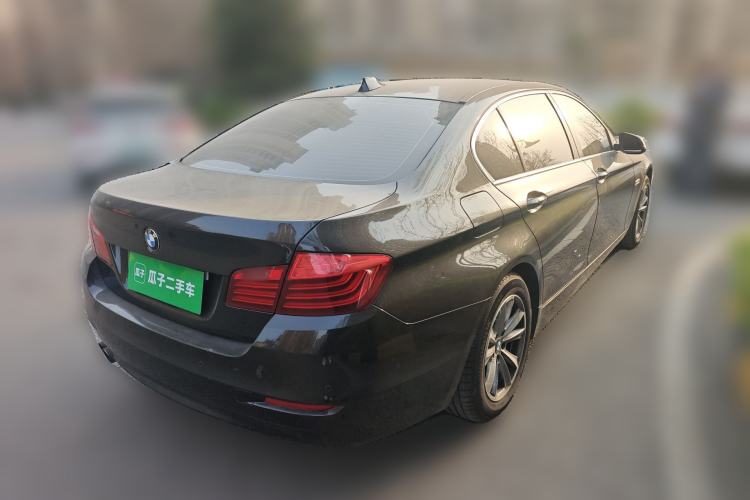 Used BMW 5 Series 2017 520Li Elegant Edition Rear Right 45 Deg