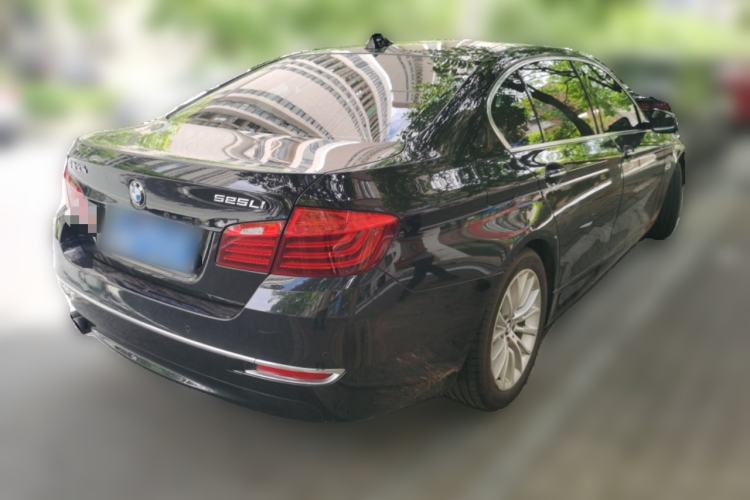 Used BMW 5 Series 2017 525Li Luxury Design Package Rear Right 45 Deg