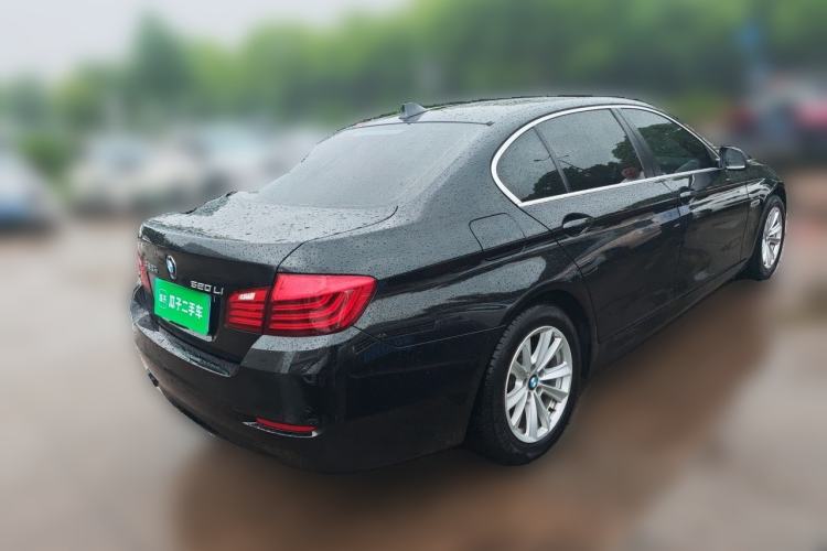 Used BMW 5 Series 2017 520Li Elegant Edition Rear Right 45 Deg