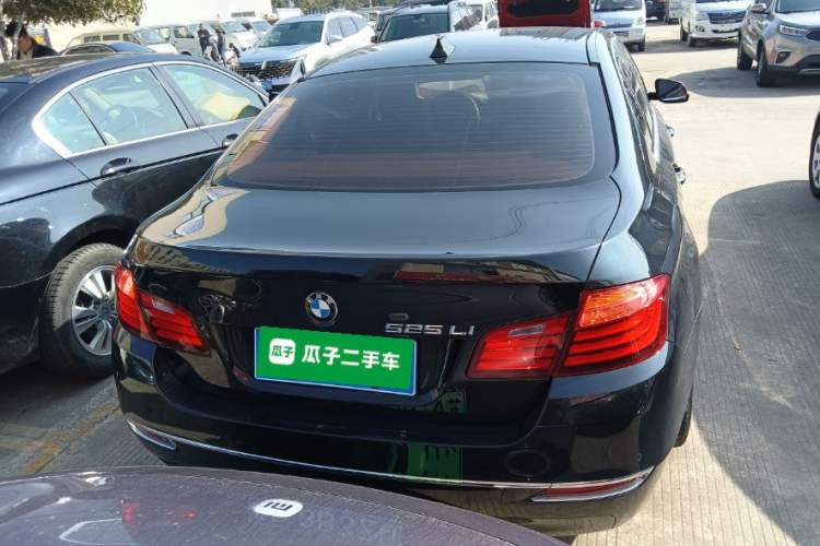 Used BMW 5 Series 2017 525Li Luxury Design Package Rear