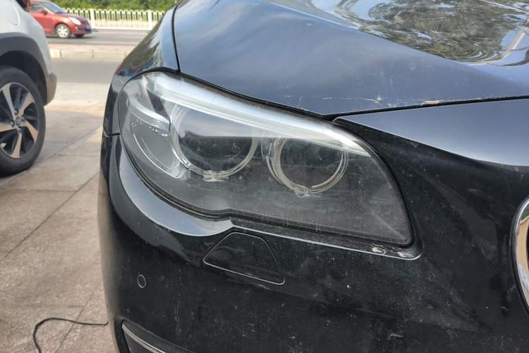 Used BMW 5 Series 2017 525Li Luxury Design Package Right Front Headlight