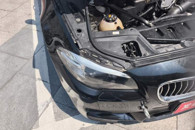 Used BMW 5 Series 2017 520Li Elegant Edition Right Front Headlight