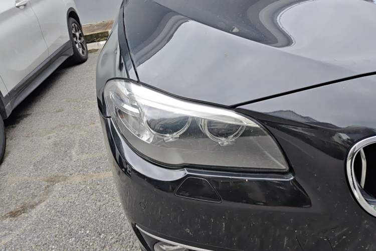 Used BMW 5 Series 2017 525Li Luxury Design Package Right Front Headlight